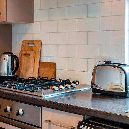 1 Bd Apt In Historical W Belfast Close To Centre 외부 사진